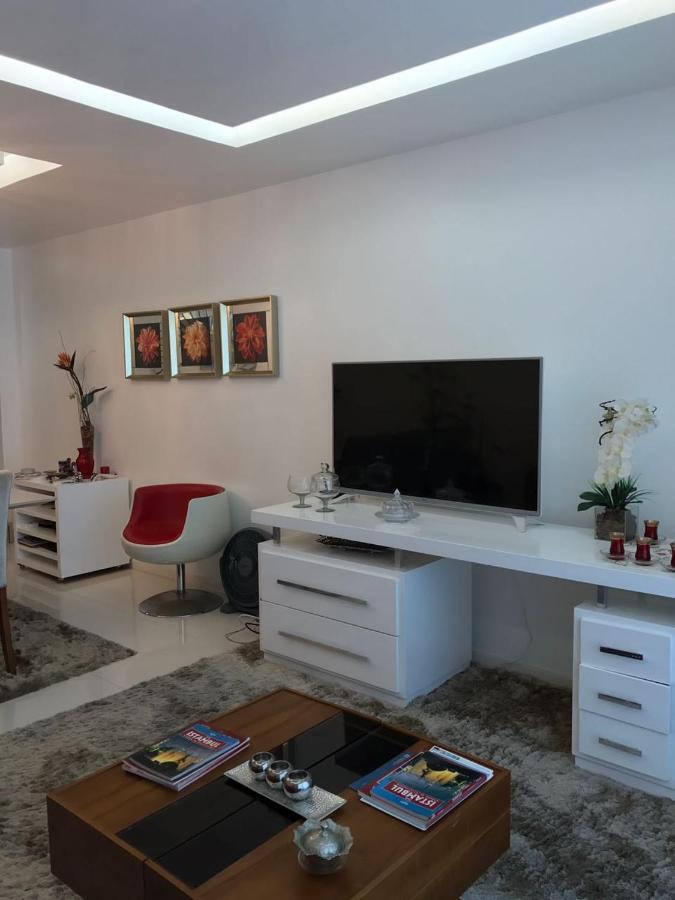 Frente A Praca Aguas Apartamento *