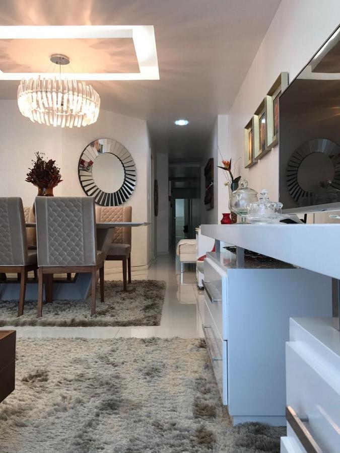 Apartamento Frente A Praca Aguas